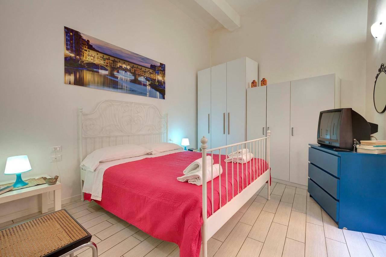 Appuntamento A Ponte Vecchio Apartment Florence Exterior photo